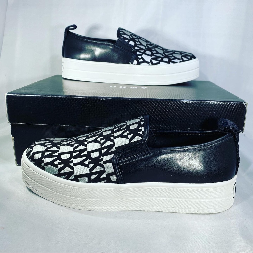 WMNS DKNY Saffi-Slip on Sneaker New last one!!!!!!